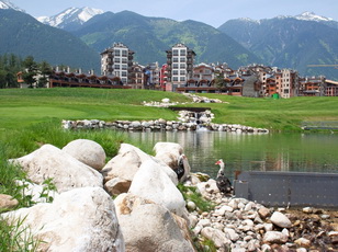 Пирин Гольф и Кантри Клуб Pirin Golf & Country Club, Квартал Лейк District Lake